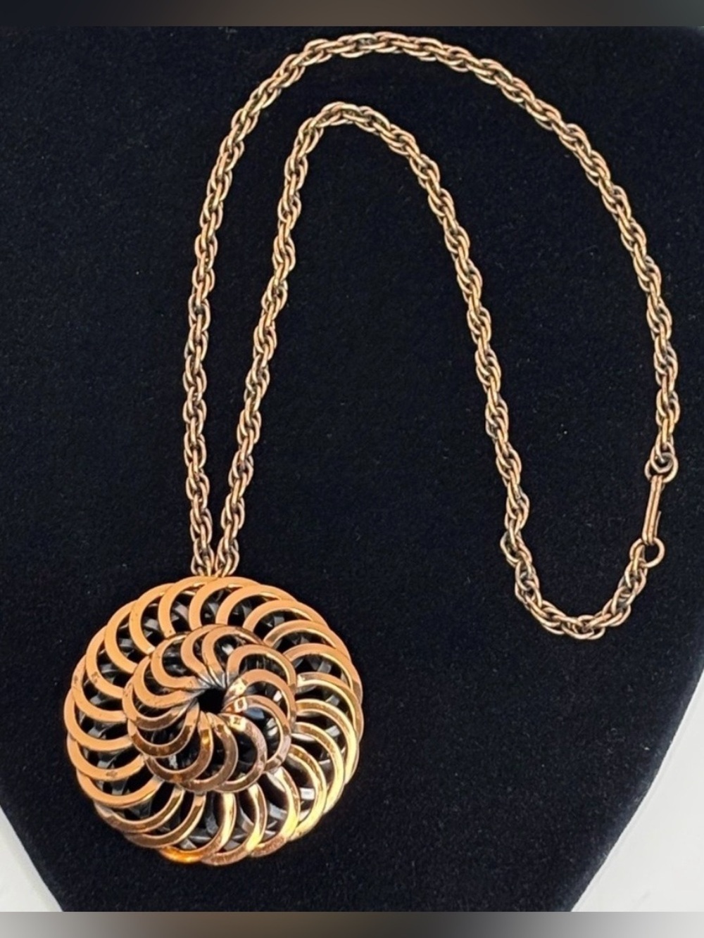 COPPER PINWHEEL NECKLACE (VINTAGE)